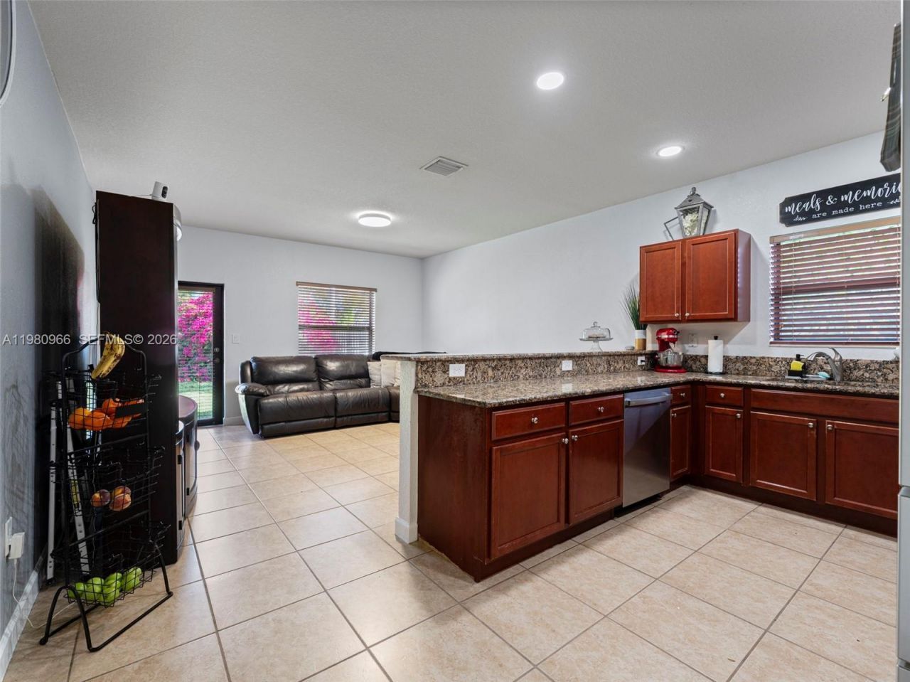10389 SW 224th Ter, Cutler Bay, FL 33190 Photo