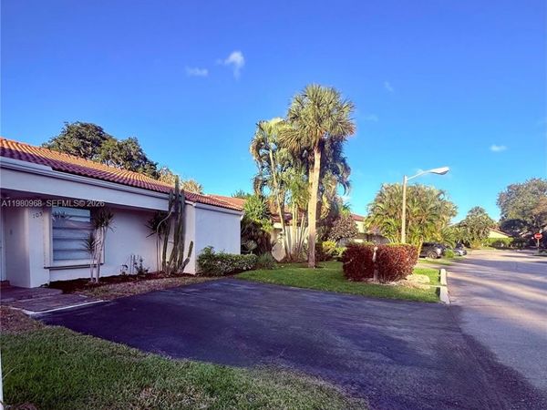 6937 Tiburon Cir, Unit 105, Boca Raton, FL 33433