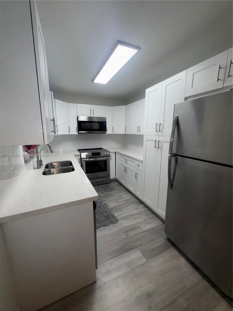 6937 Tiburon Cir, Unit 105, Boca Raton, FL 33433 Photo