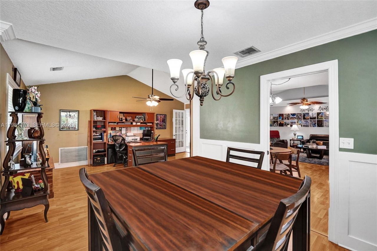 1741 W Oak Knoll Cir , Davie, FL 33324 Photo