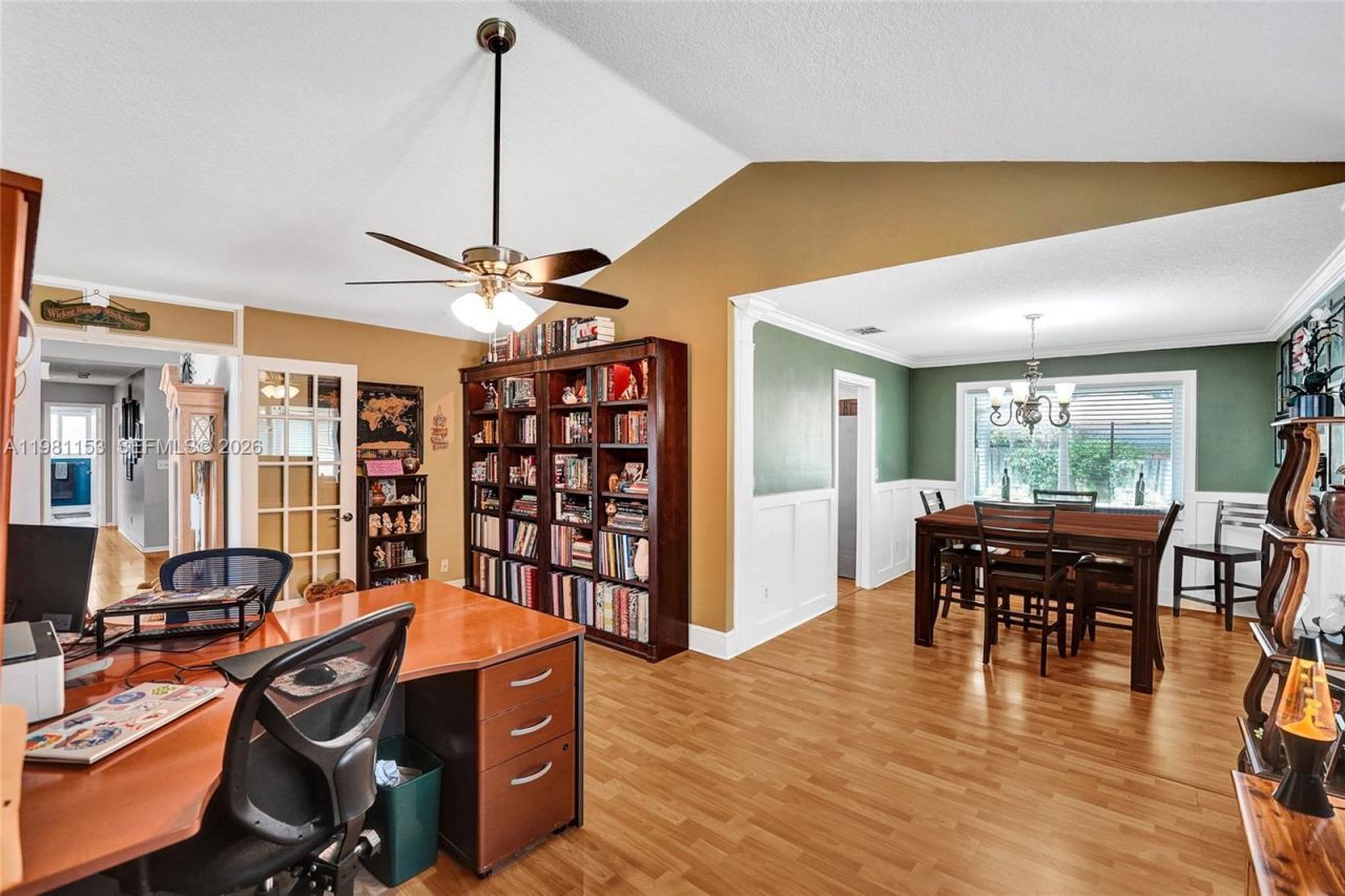 1741 W Oak Knoll Cir , Davie, FL 33324 Photo