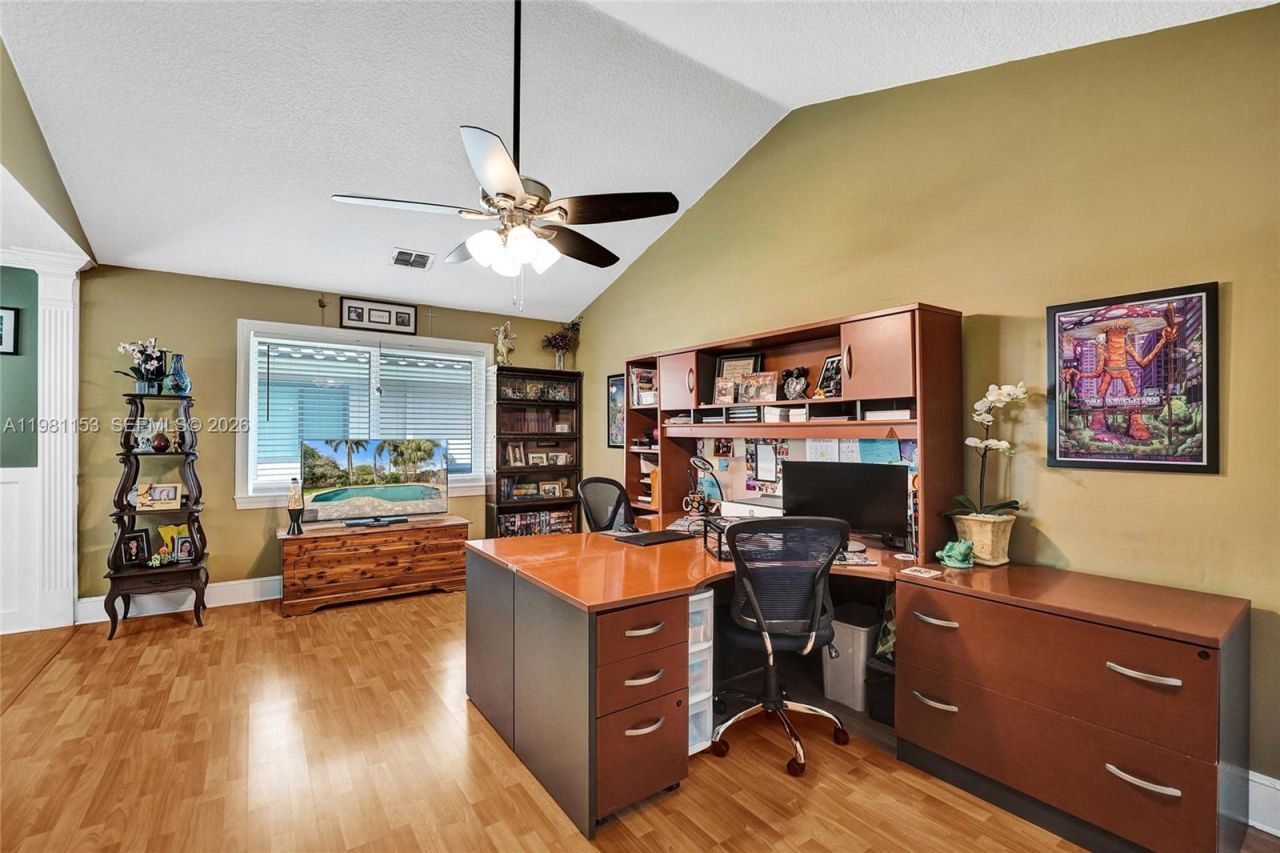 1741 W Oak Knoll Cir , Davie, FL 33324 Photo