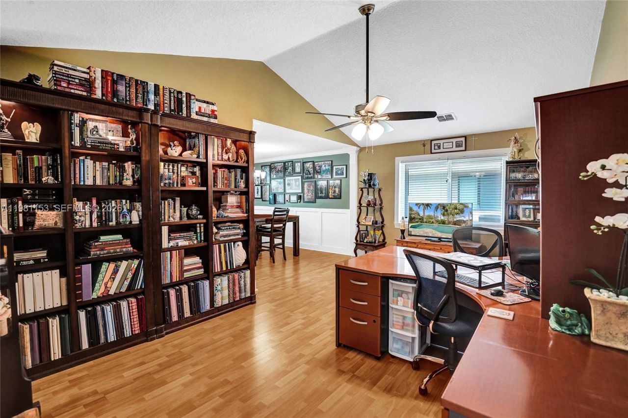 1741 W Oak Knoll Cir , Davie, FL 33324 Photo