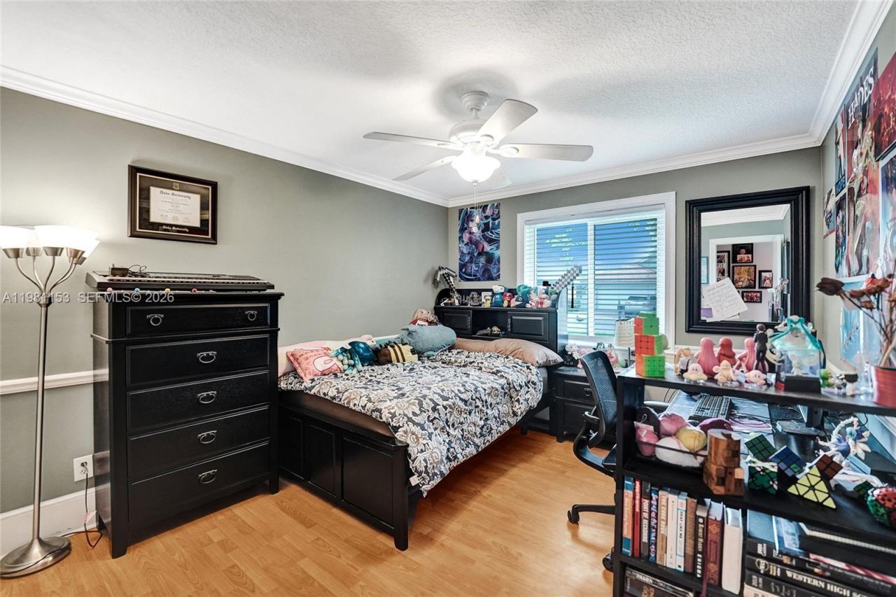 1741 W Oak Knoll Cir , Davie, FL 33324 Photo