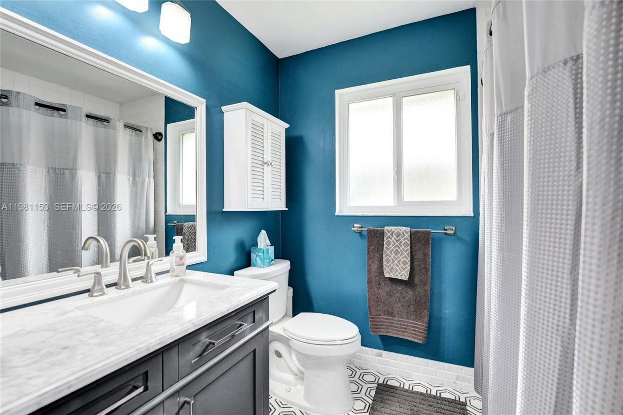 1741 W Oak Knoll Cir , Davie, FL 33324 Photo