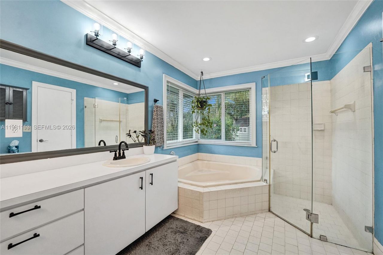 1741 W Oak Knoll Cir , Davie, FL 33324 Photo