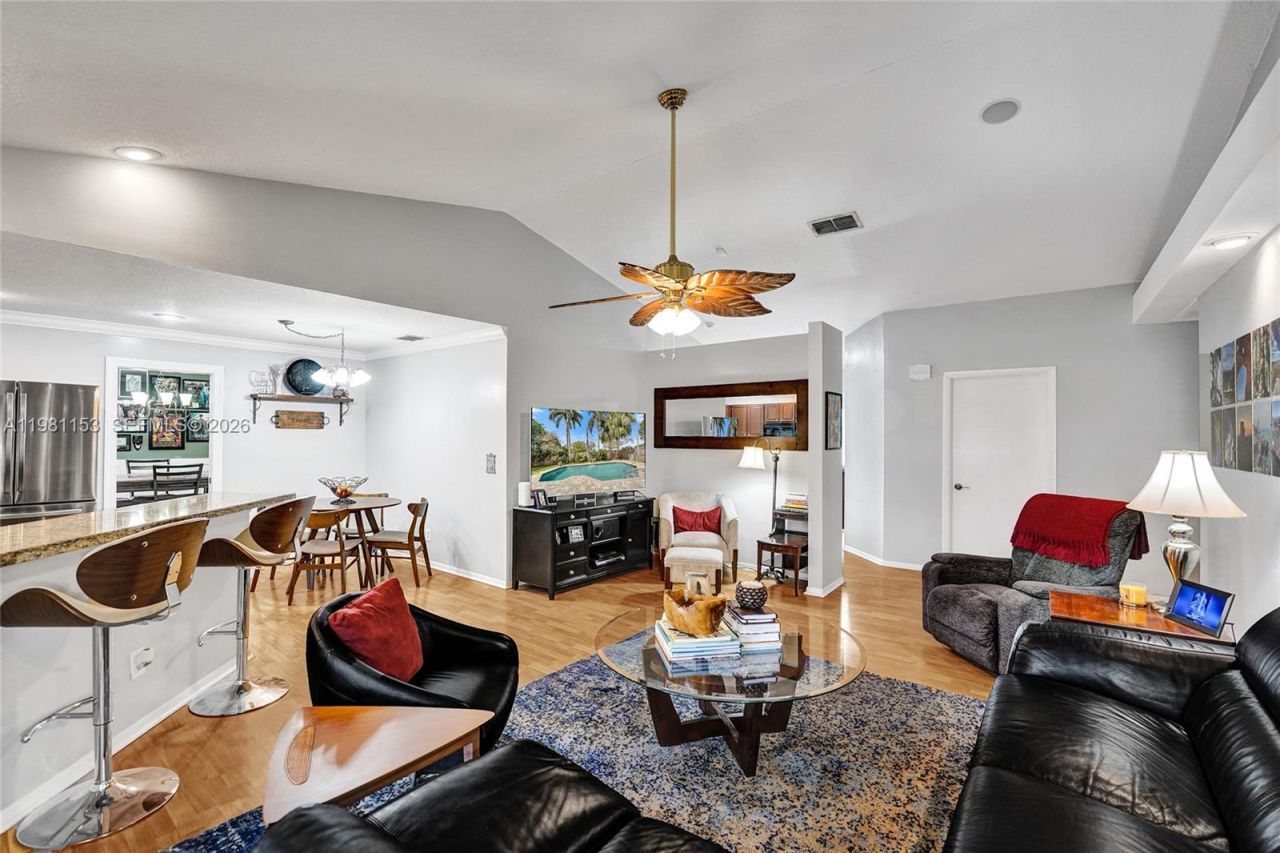 1741 W Oak Knoll Cir , Davie, FL 33324 Photo