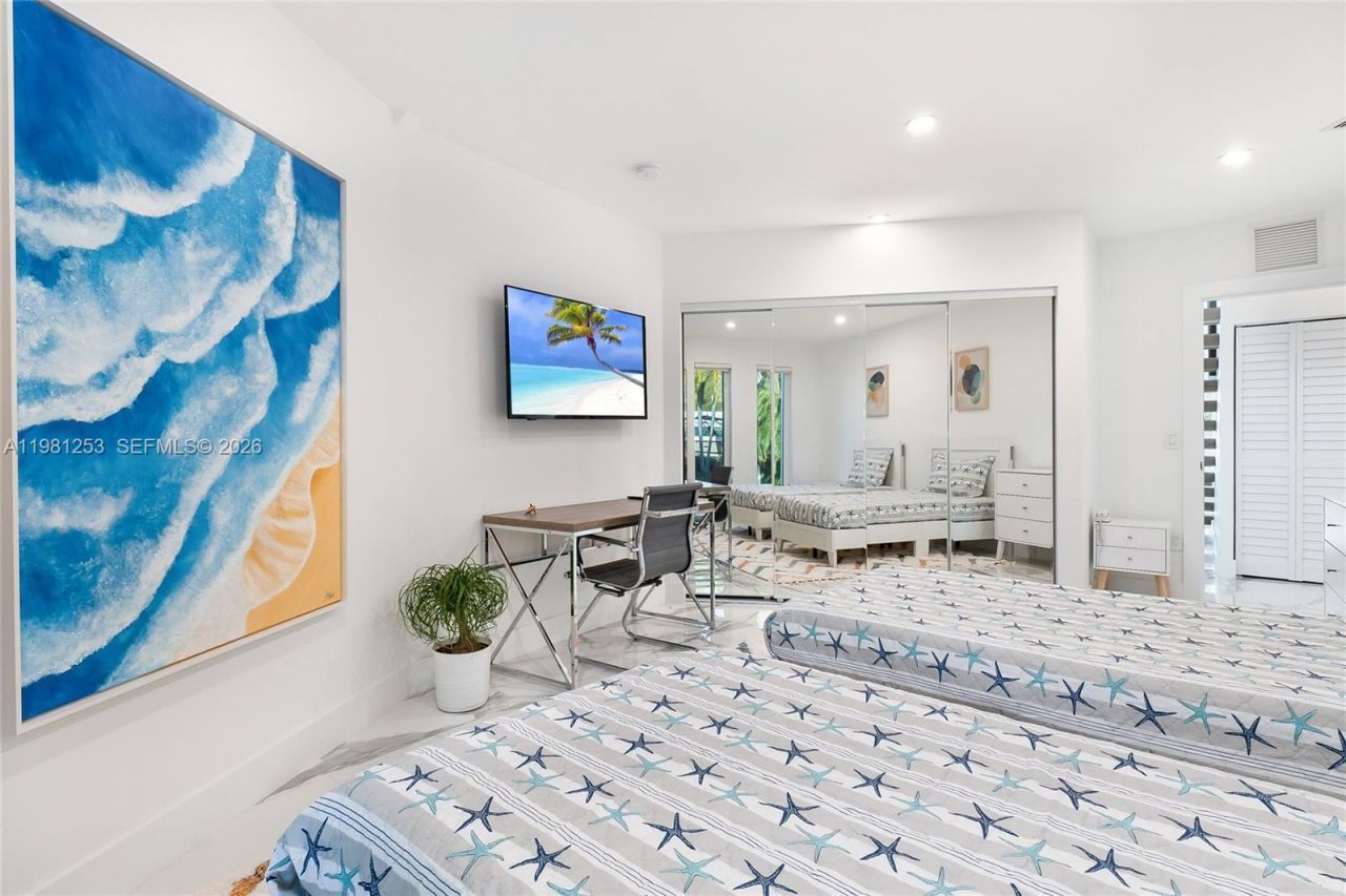 7810 Miami View Dr , North Bay Village, FL 33141 Photo