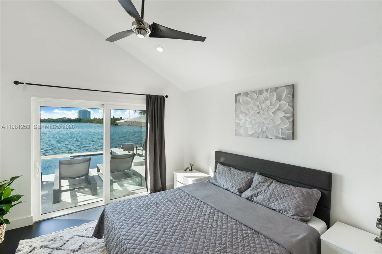 7810 Miami View Dr , North Bay Village, FL 33141 Photo