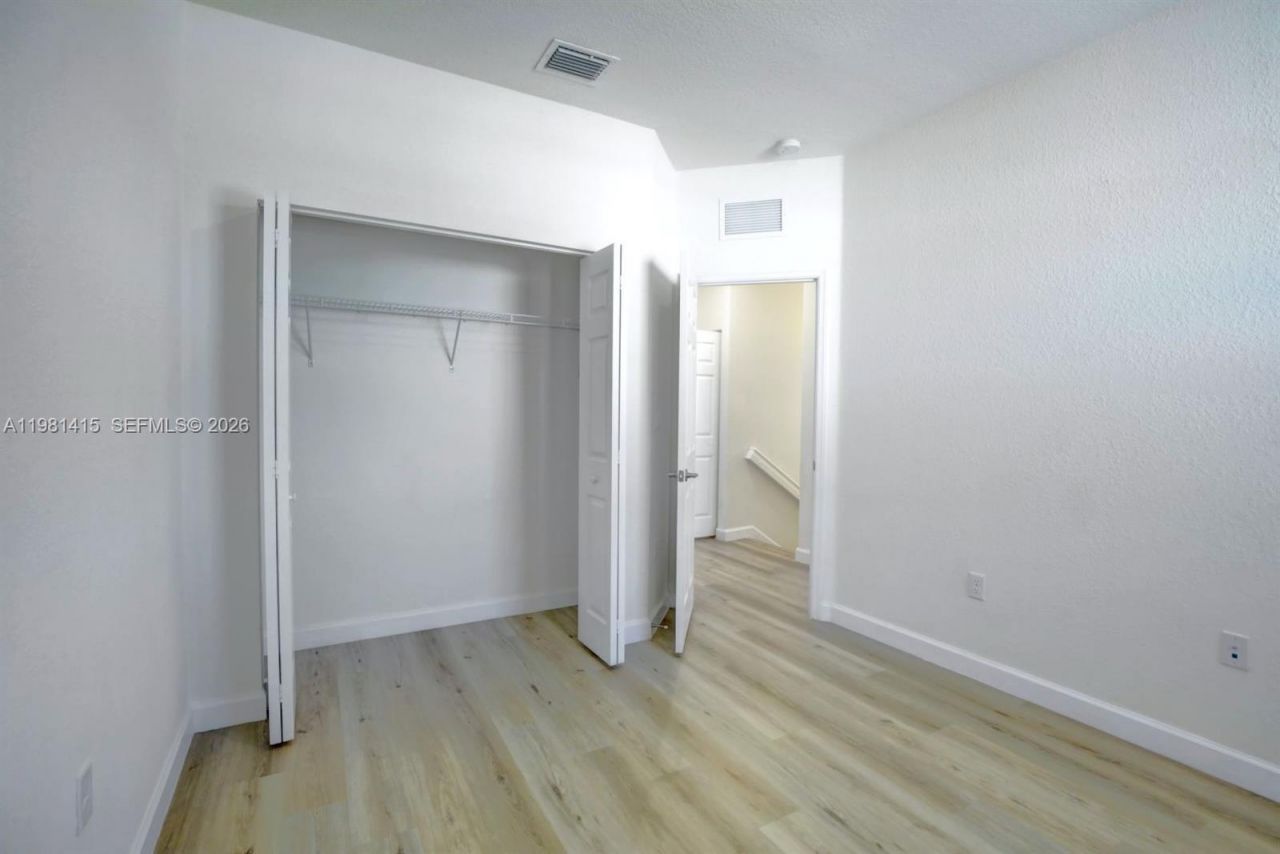 11981 SW 150th Pl , Miami, FL 33196 Photo