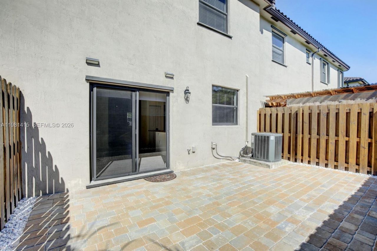 11981 SW 150th Pl , Miami, FL 33196 Photo