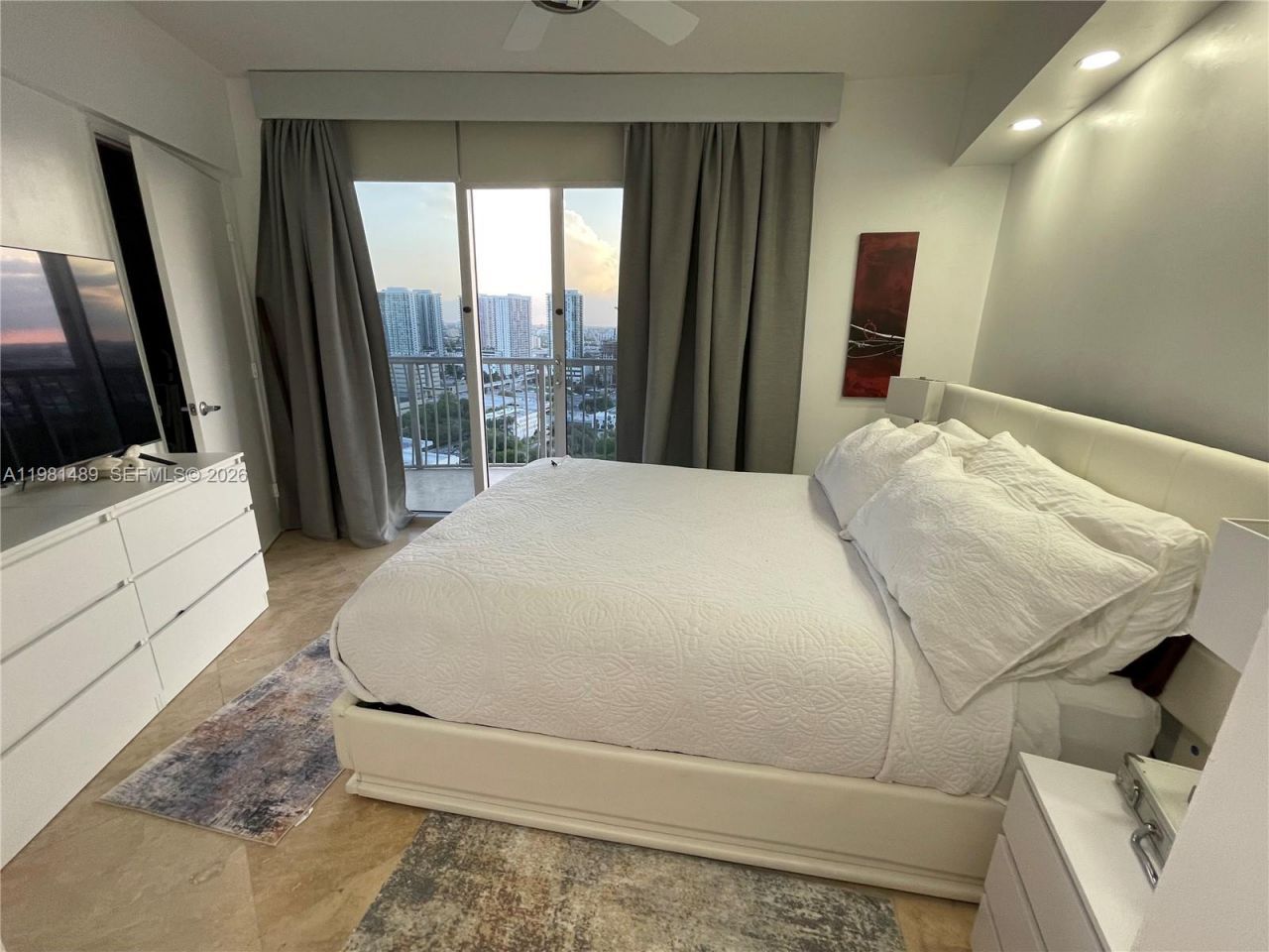 1750 N Bayshore Dr, Unit 2814, Miami, FL 33132 Photo