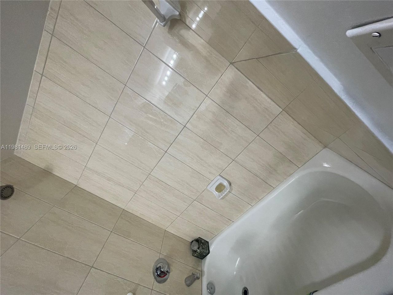 1750 N Bayshore Dr, Unit 2814, Miami, FL 33132 Photo