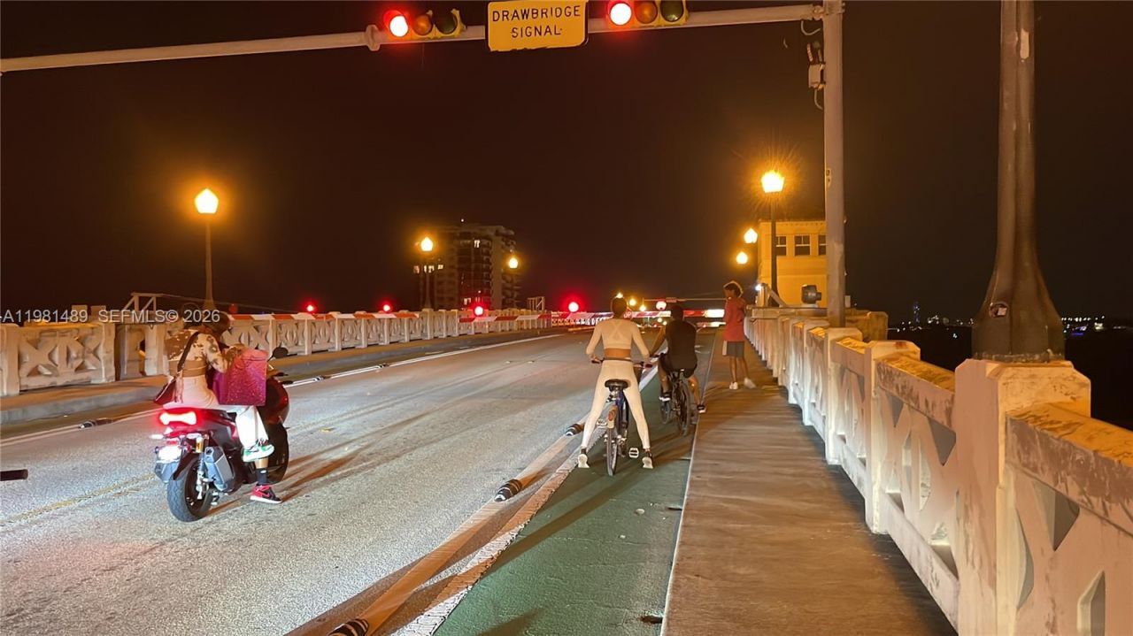 1750 N Bayshore Dr , Unit 2814, Miami, FL 33132 Photo