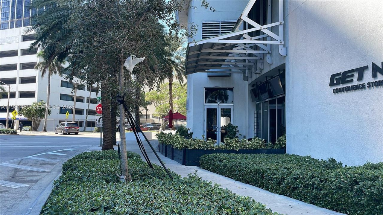 1750 N Bayshore Dr, Unit 2814, Miami, FL 33132 Photo