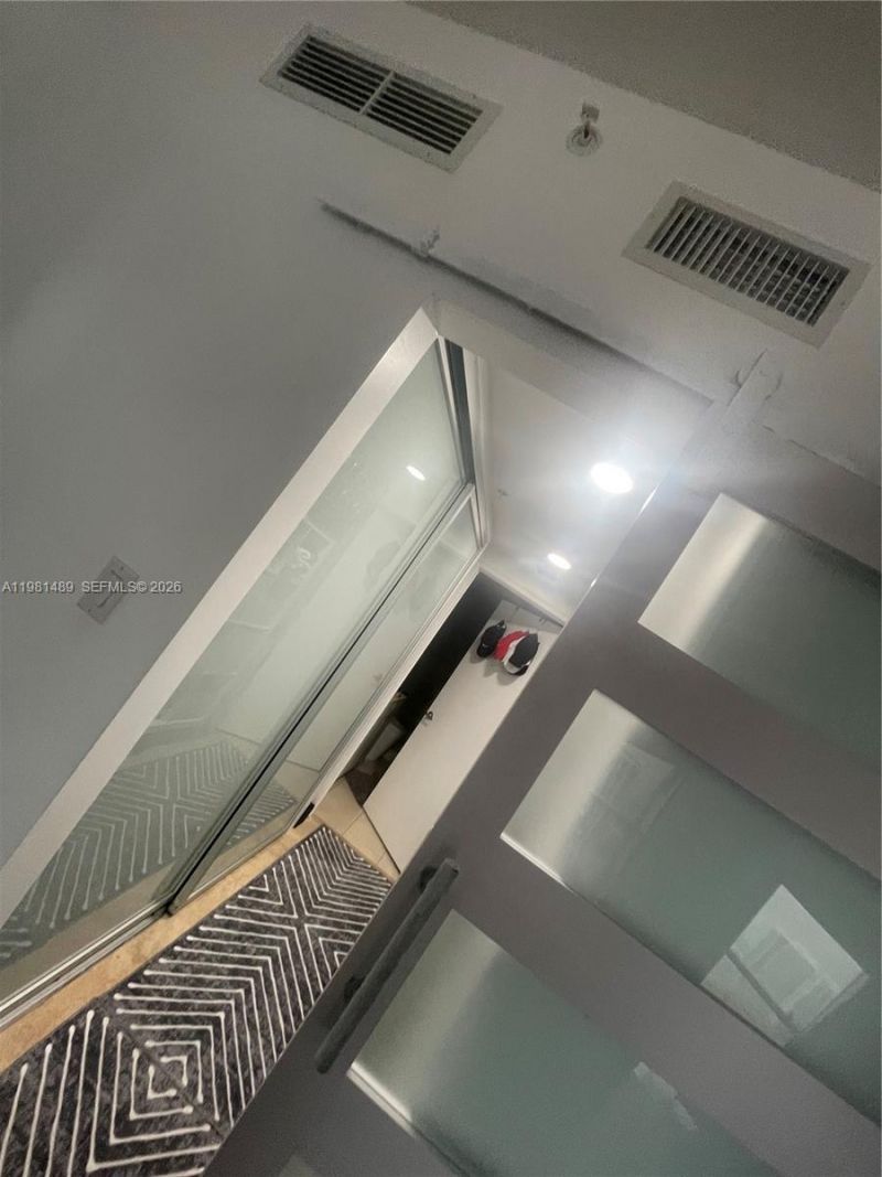 1750 N Bayshore Dr, Unit 2814, Miami, FL 33132 Photo