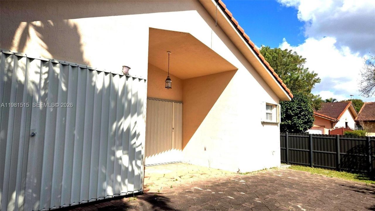 15153 NW 89th Pl , Miami Lakes, FL 33018 Photo