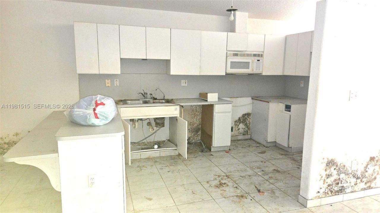 15153 NW 89th Pl , Miami Lakes, FL 33018 Photo