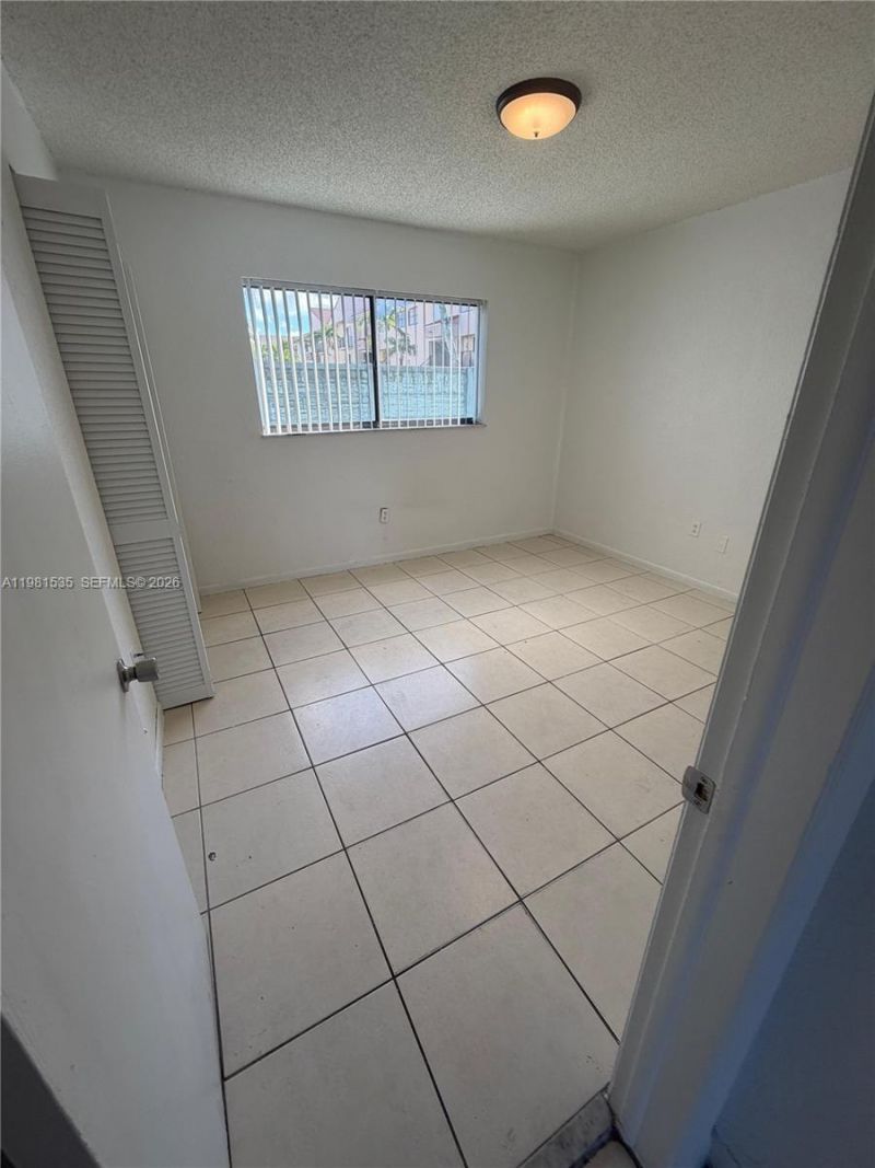 5702 W 26th Ave , Unit 5702, Hialeah, FL 33016 Photo