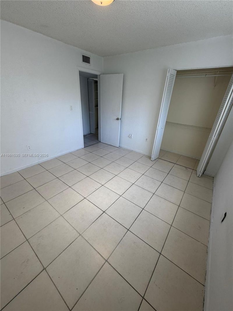 5702 W 26th Ave, Unit 5702, Hialeah, FL 33016 Photo