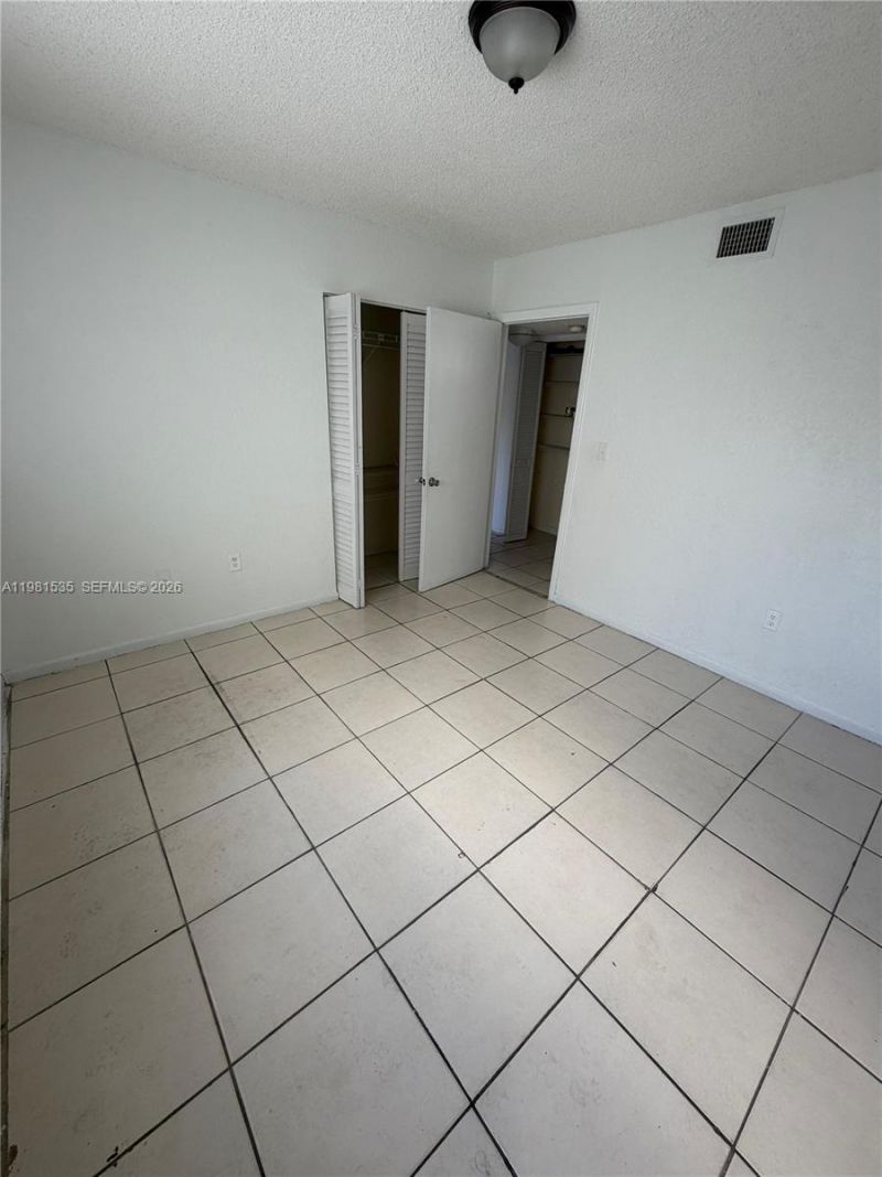 5702 W 26th Ave , Unit 5702, Hialeah, FL 33016 Photo