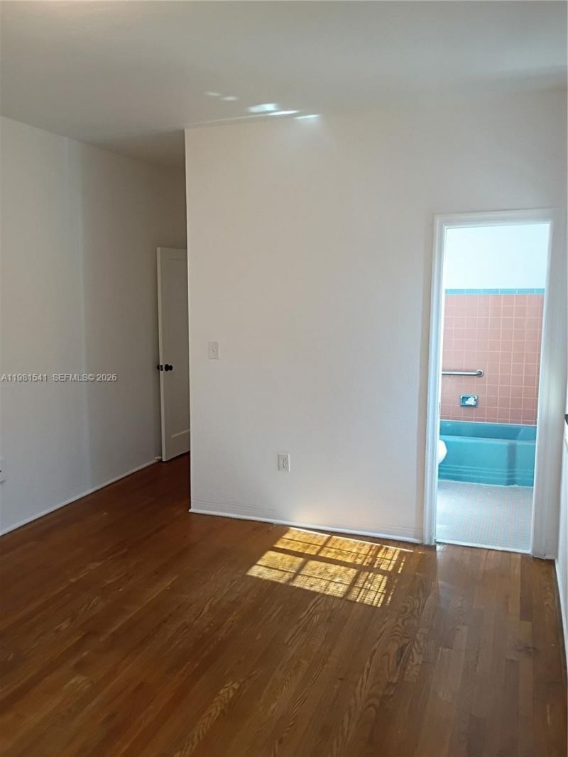 235 83rd St , Unit 4, Miami Beach, FL 33141 Photo