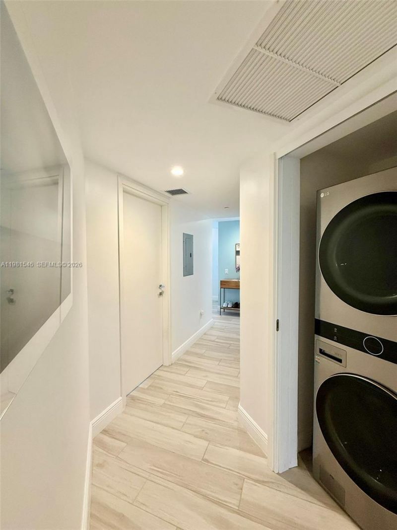 1300 Brickell Bay Dr , Unit 3406, Miami, FL 33131 Photo