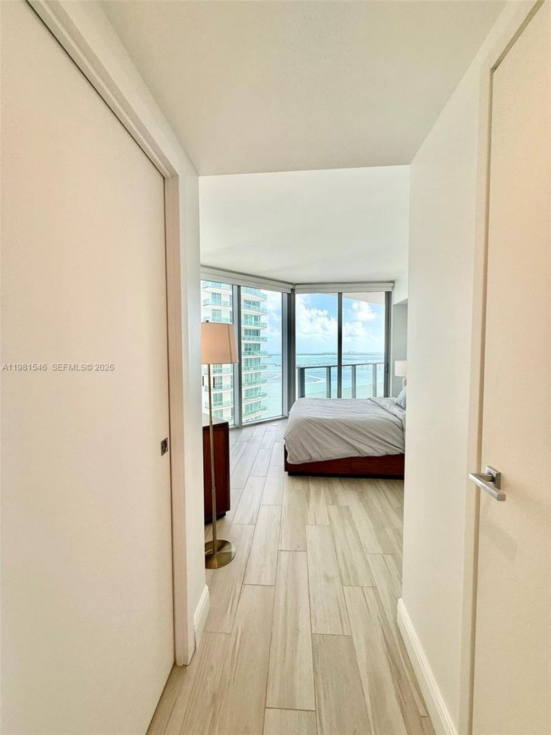 1300 Brickell Bay Dr , Unit 3406, Miami, FL 33131 Photo