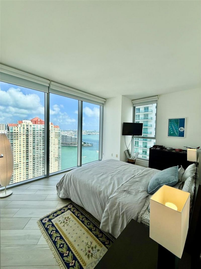 1300 Brickell Bay Dr , Unit 3406, Miami, FL 33131 Photo