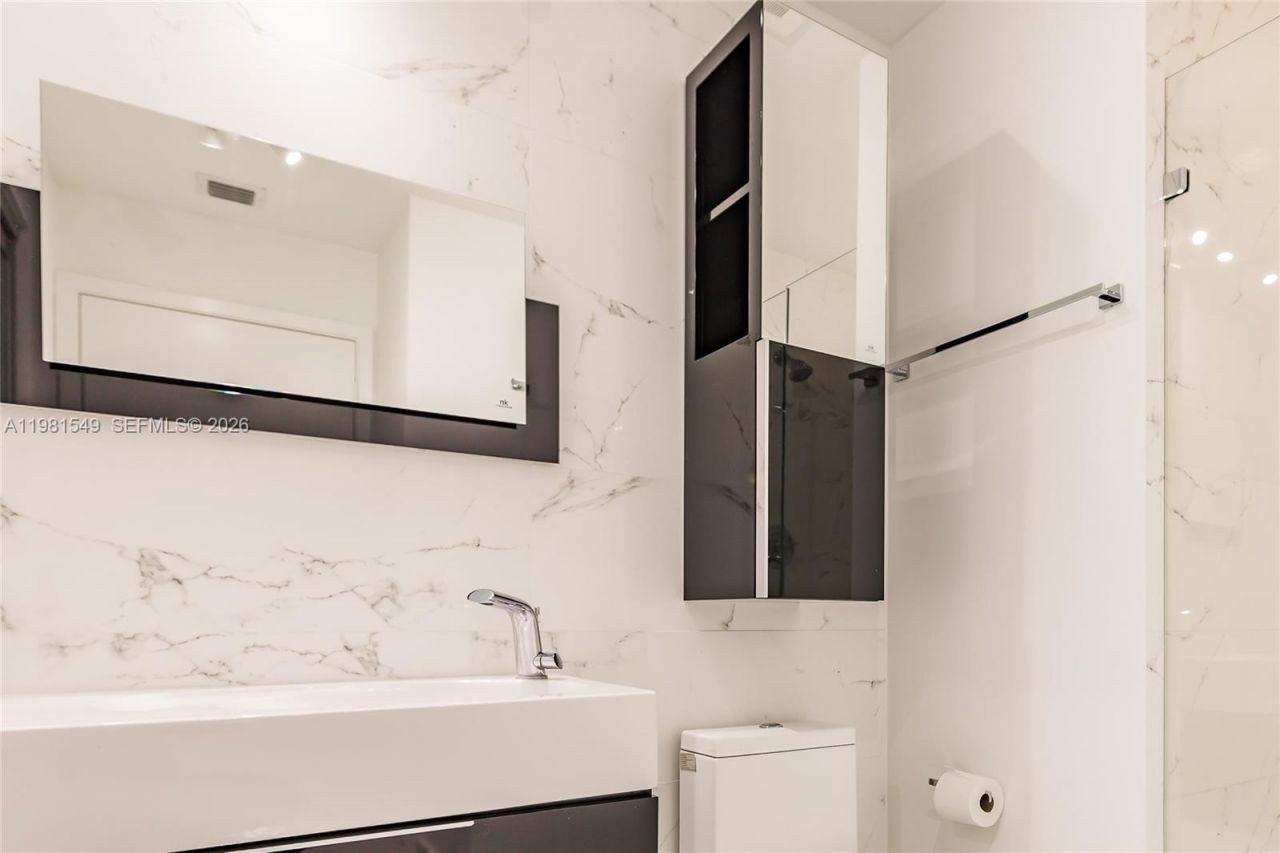 1111 SW 1st Ave, Unit 3216-N, Miami, FL 33130 Photo