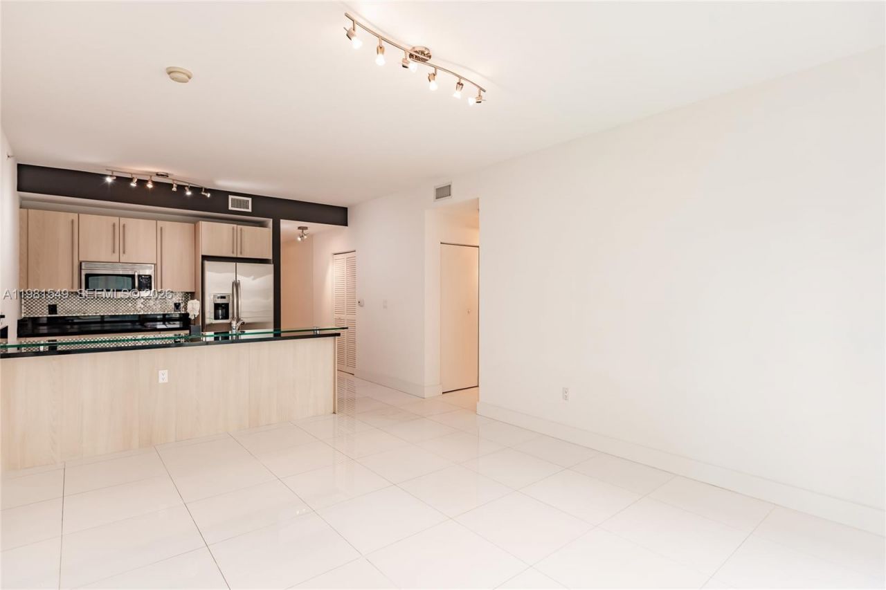 1111 SW 1st Ave, Unit 3216-N, Miami, FL 33130 Photo