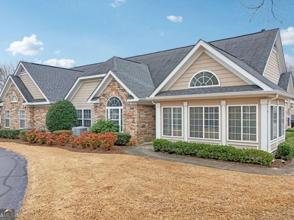 2607 Village Lane, Roswell, GA 30075