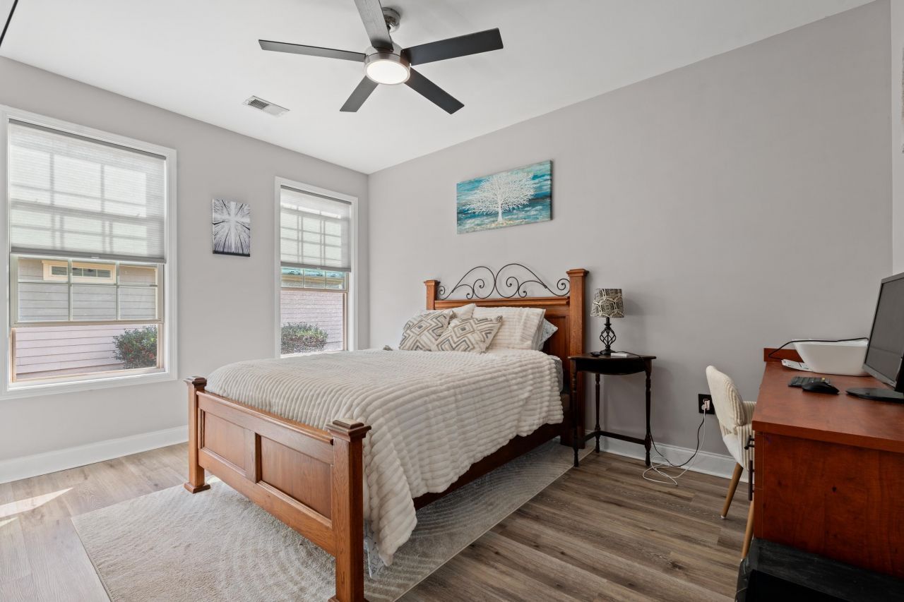 170 Summerlight Dr. Photo 18