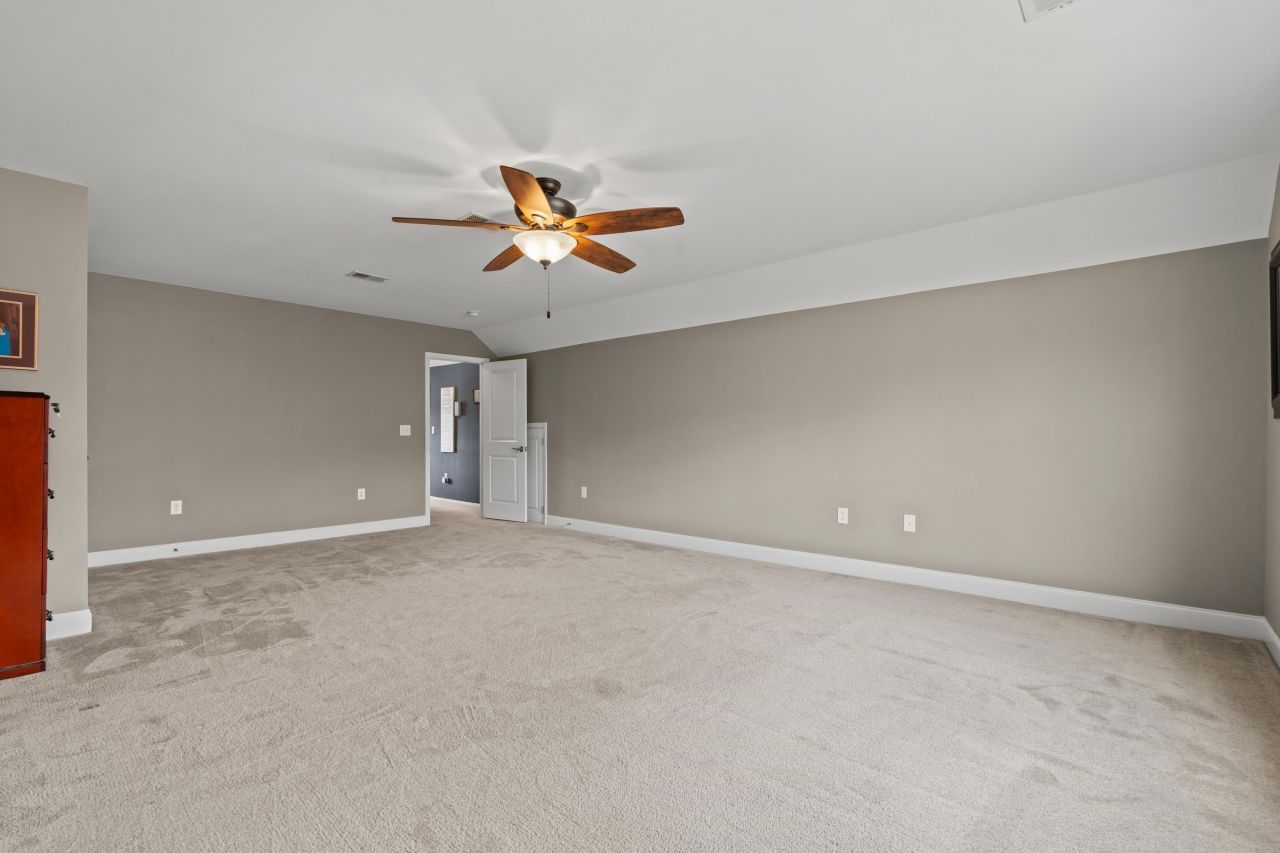 170 Summerlight Dr. Photo 26