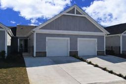 4024 Taranto Loop photo 4