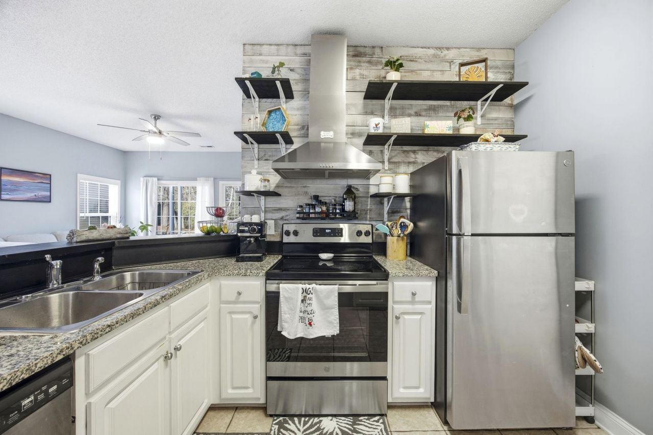 5026 Belleglen Ct.  Photo 10