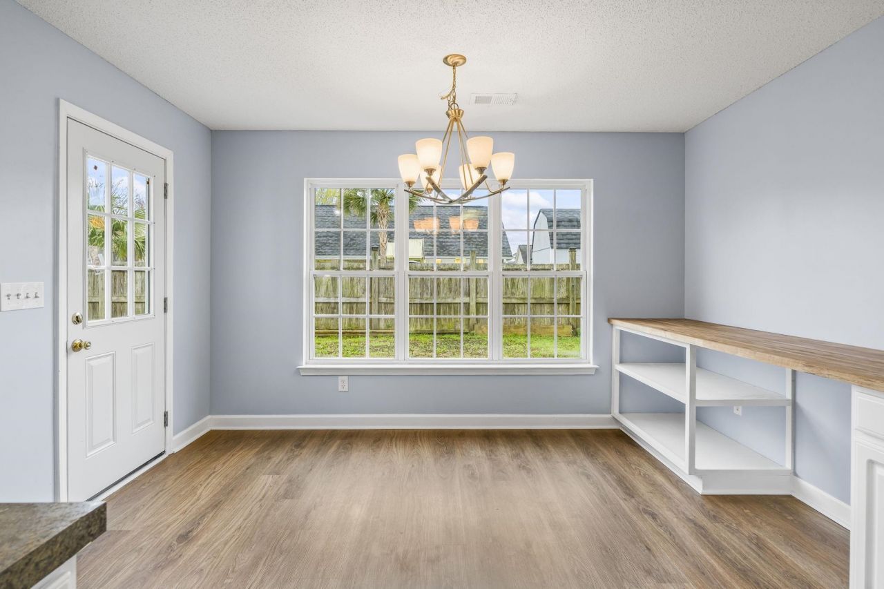 505 Whitebark St. Photo 14