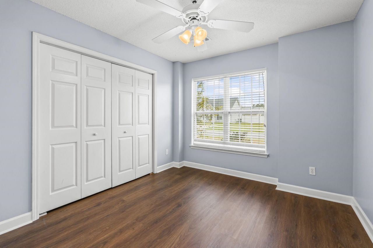 505 Whitebark St. Photo 25