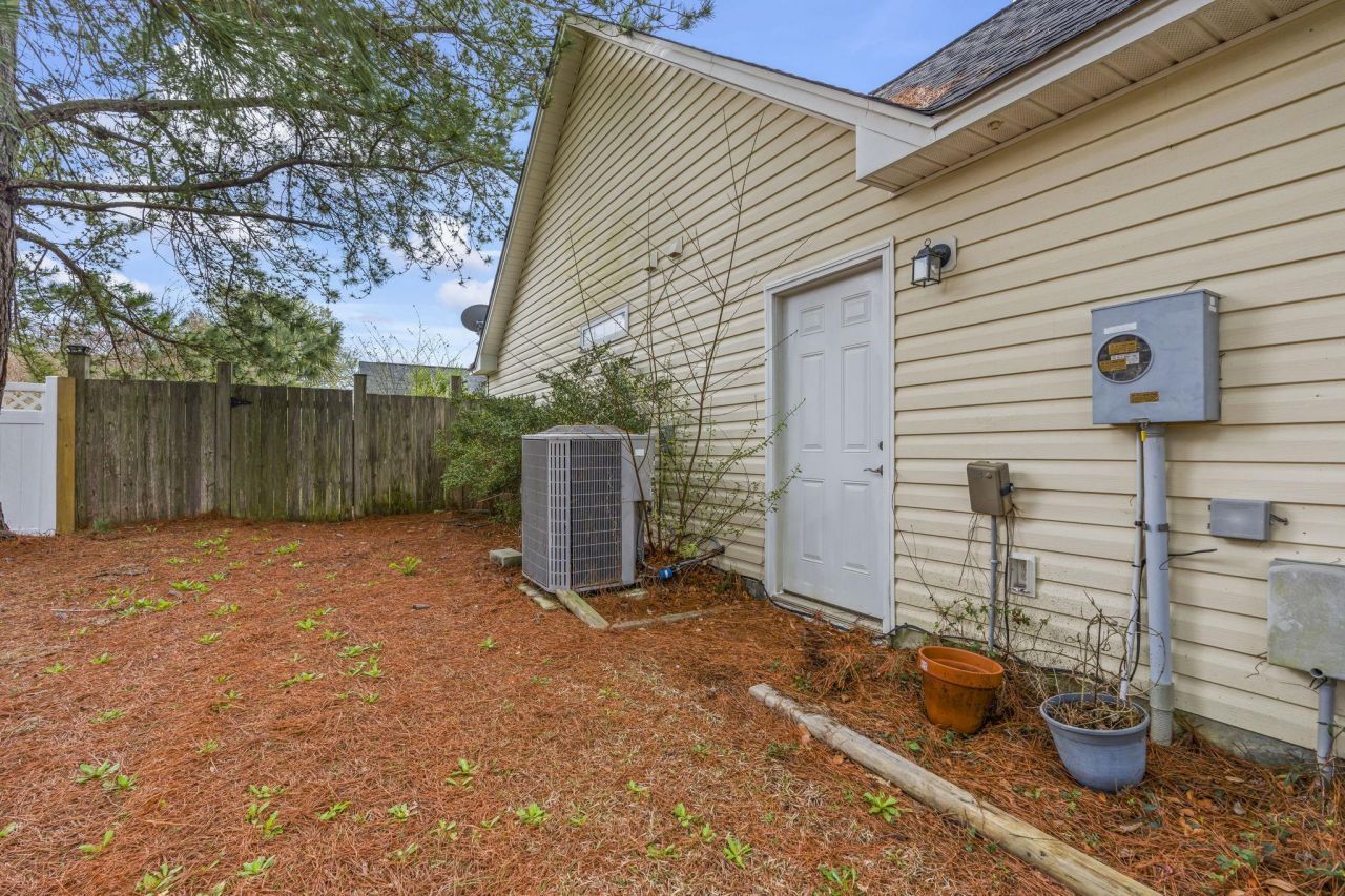 505 Whitebark St. Photo 34