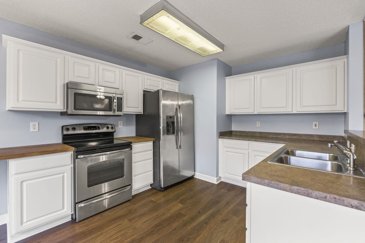 505 Whitebark St. Photo 9