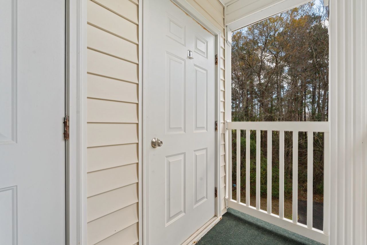 581 Blue River Ct. Photo 19