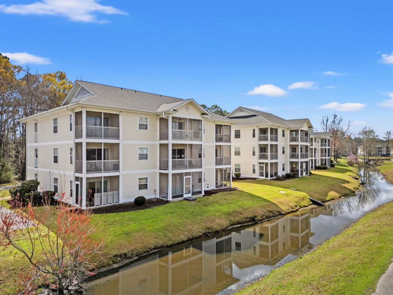 581 Blue River Ct.  Photo 31