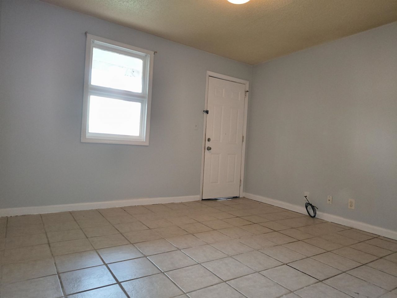 307 Flagg St. Photo 5