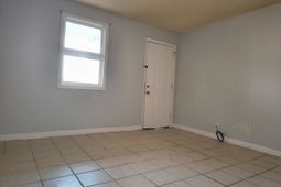 307 Flagg St. photo 4