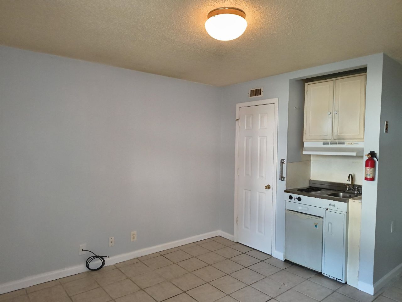 307 Flagg St. Photo 7