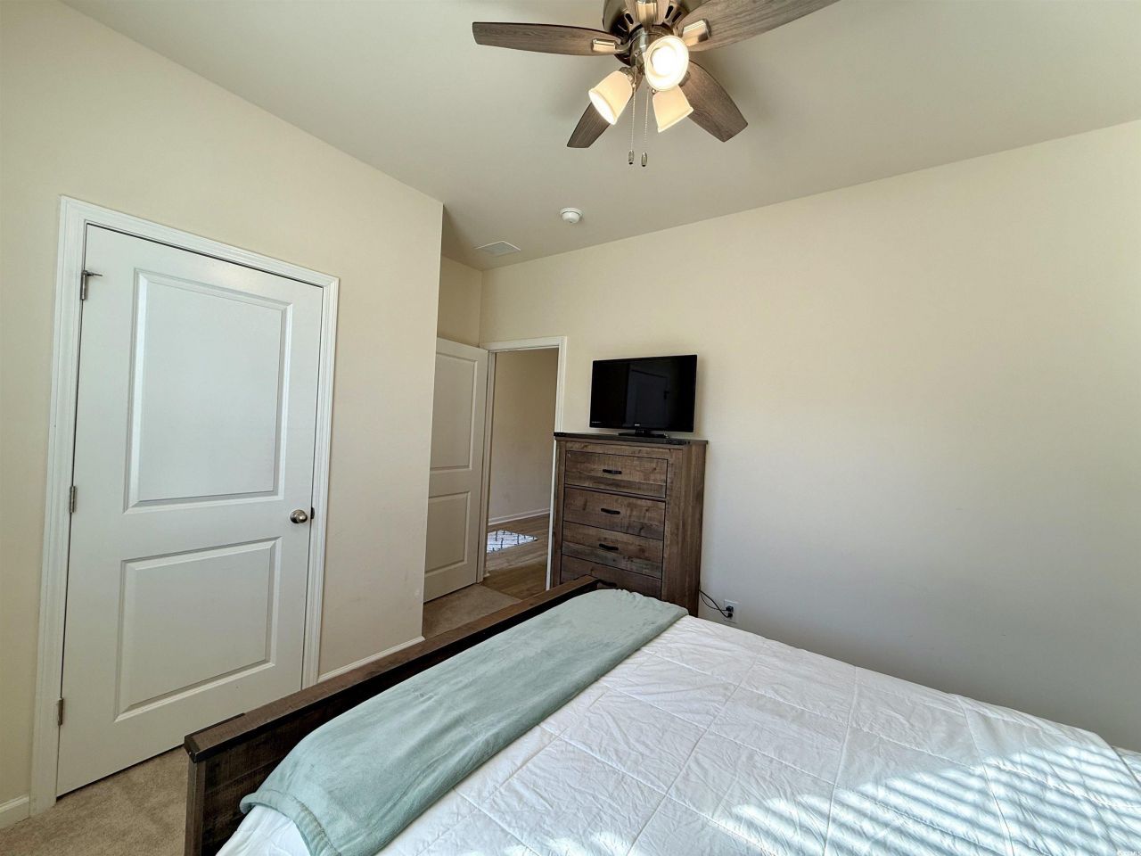 317 Forestbrook Cove Circle  Photo 6