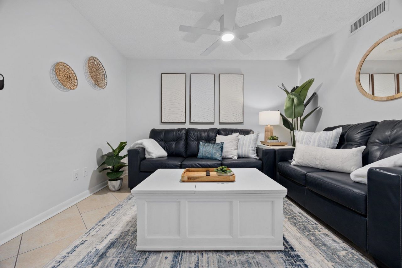 4000 N North Ocean Blvd. Photo 10