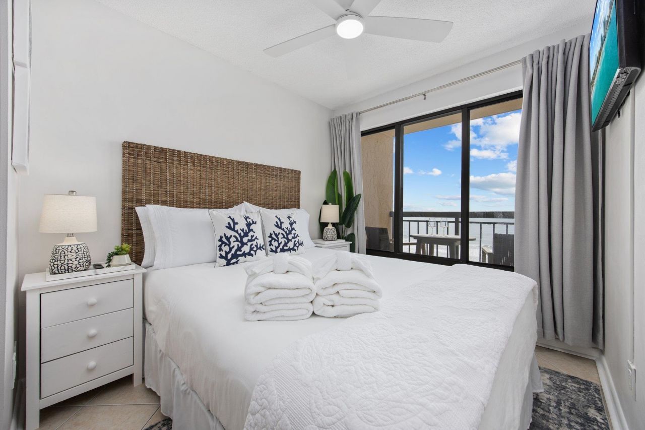 4000 N North Ocean Blvd. Photo 34