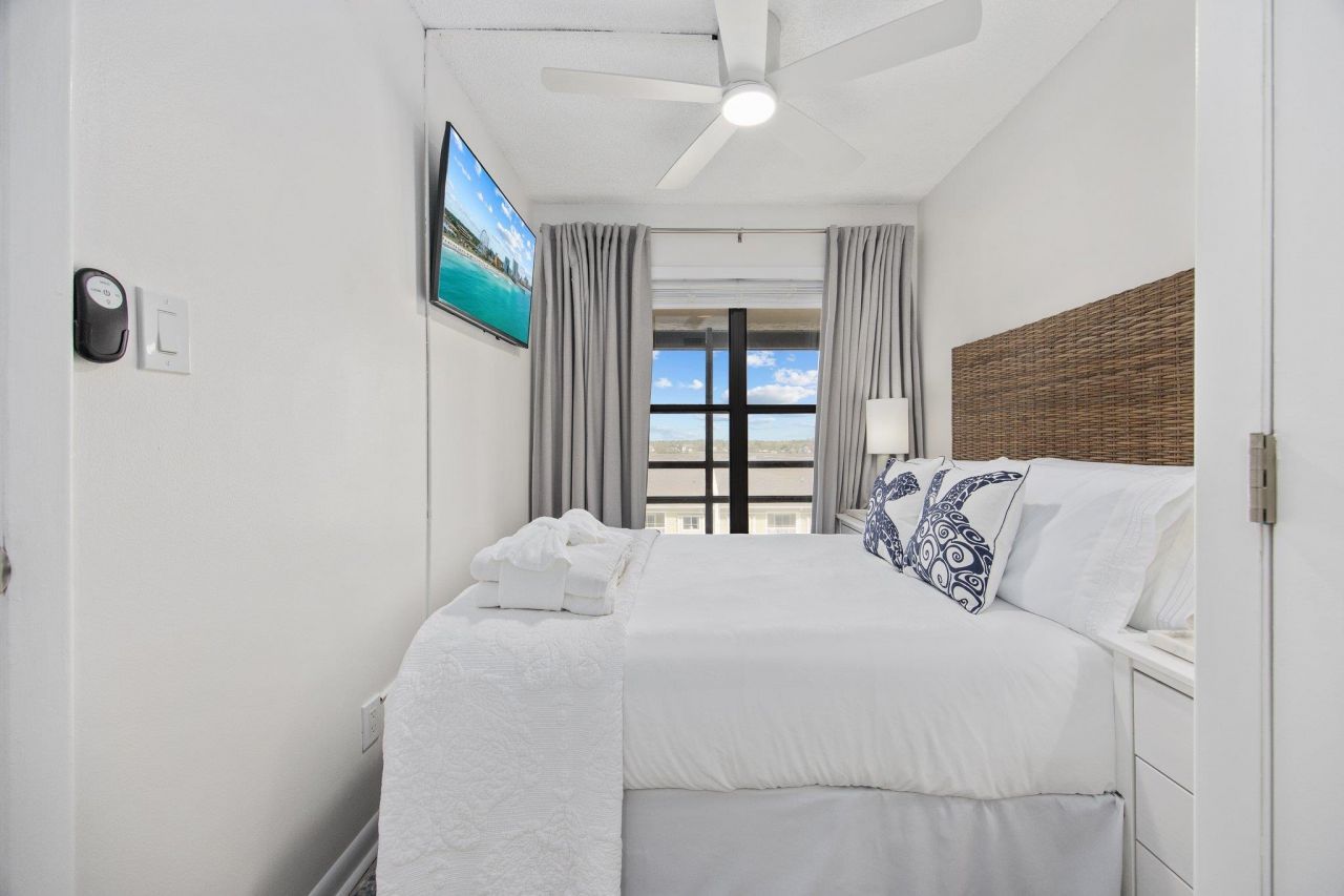 4000 N North Ocean Blvd. Photo 45