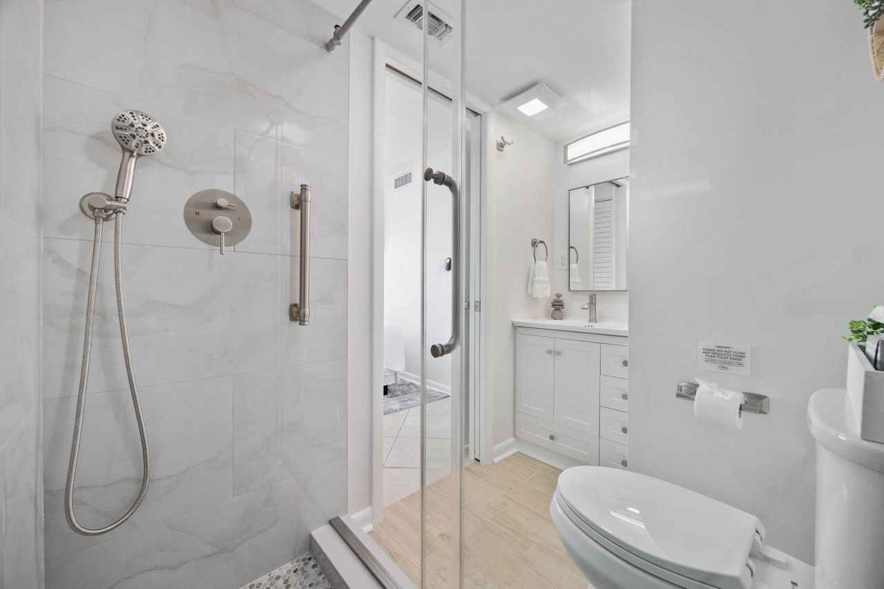 4000 N North Ocean Blvd. Photo 50